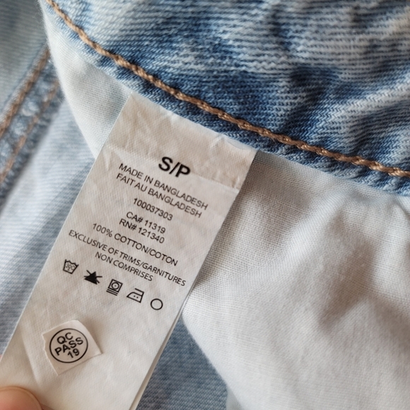 GARAGE Denim Skirt ✨ - Picture 3 of 5